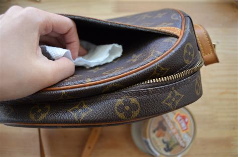 louis vuitton purse lining cleaning.